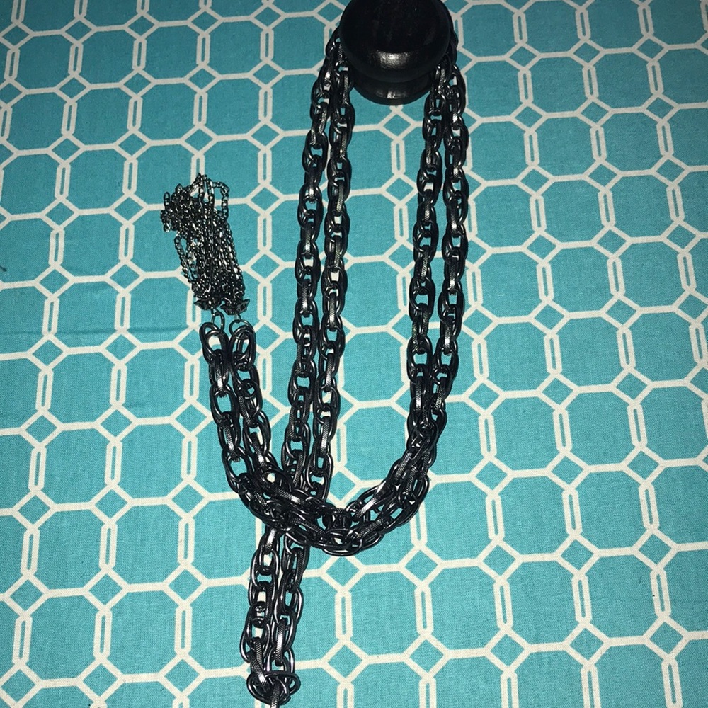 Necklace - Picture 2 of 3